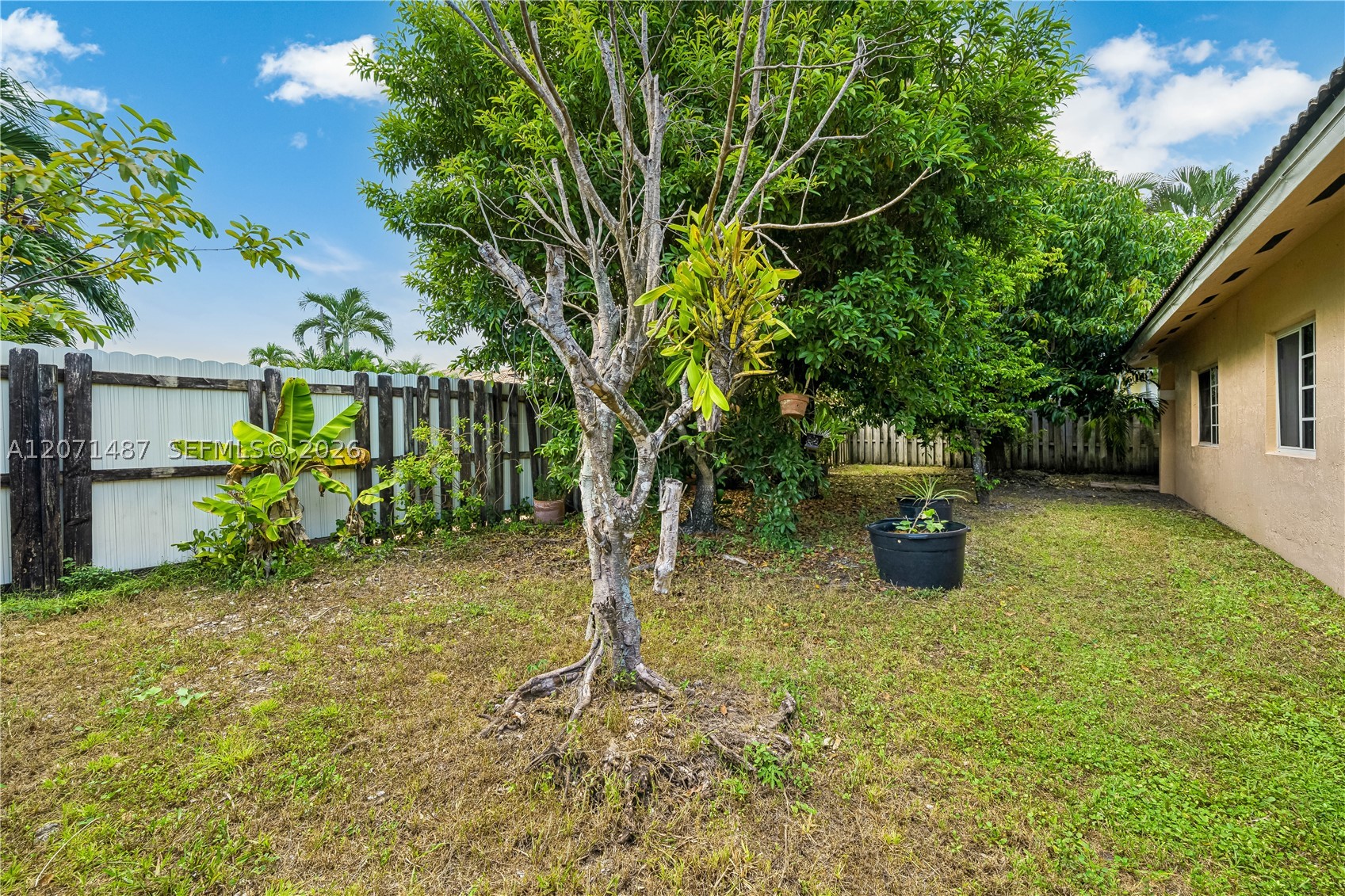 1220 SW 139th Ave Miami, FL 33184