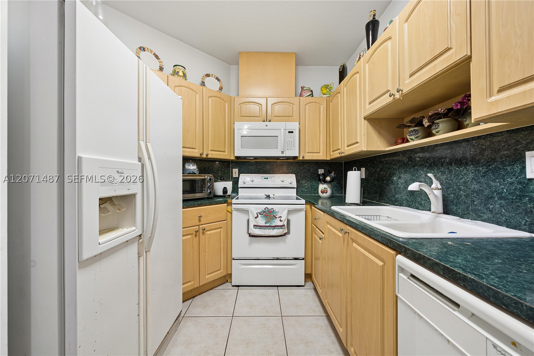 1220 SW 139th Ave Miami, FL 33184