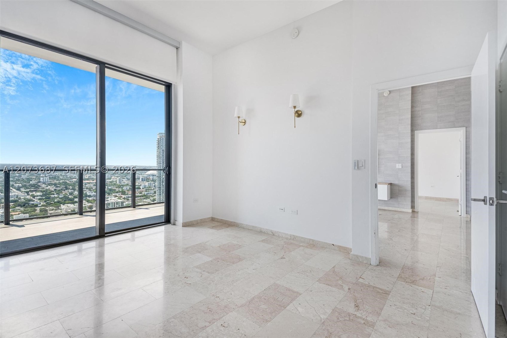 88 SW 7th St #4004 Miami, FL 33130