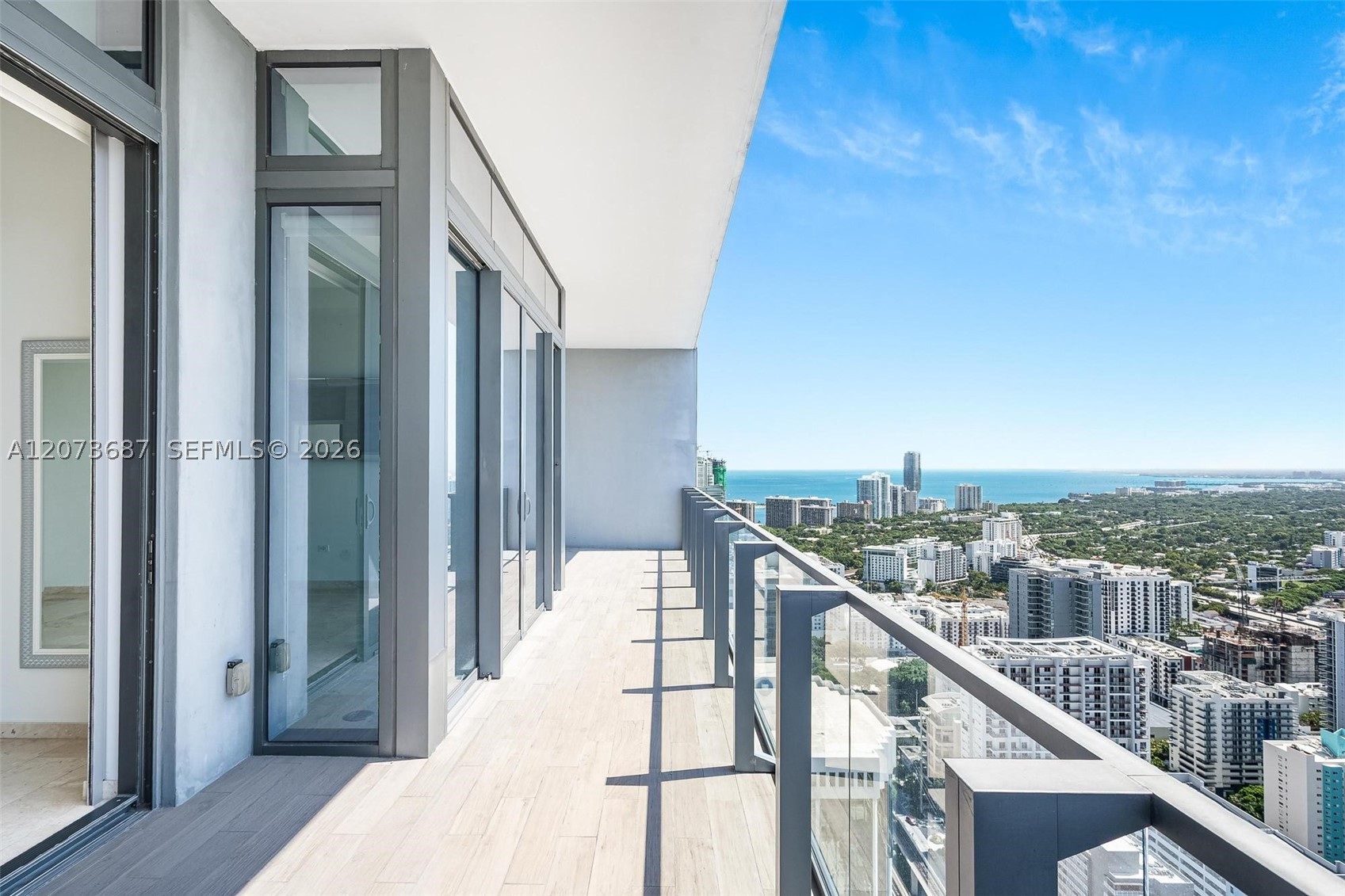 88 SW 7th St #4004 Miami, FL 33130