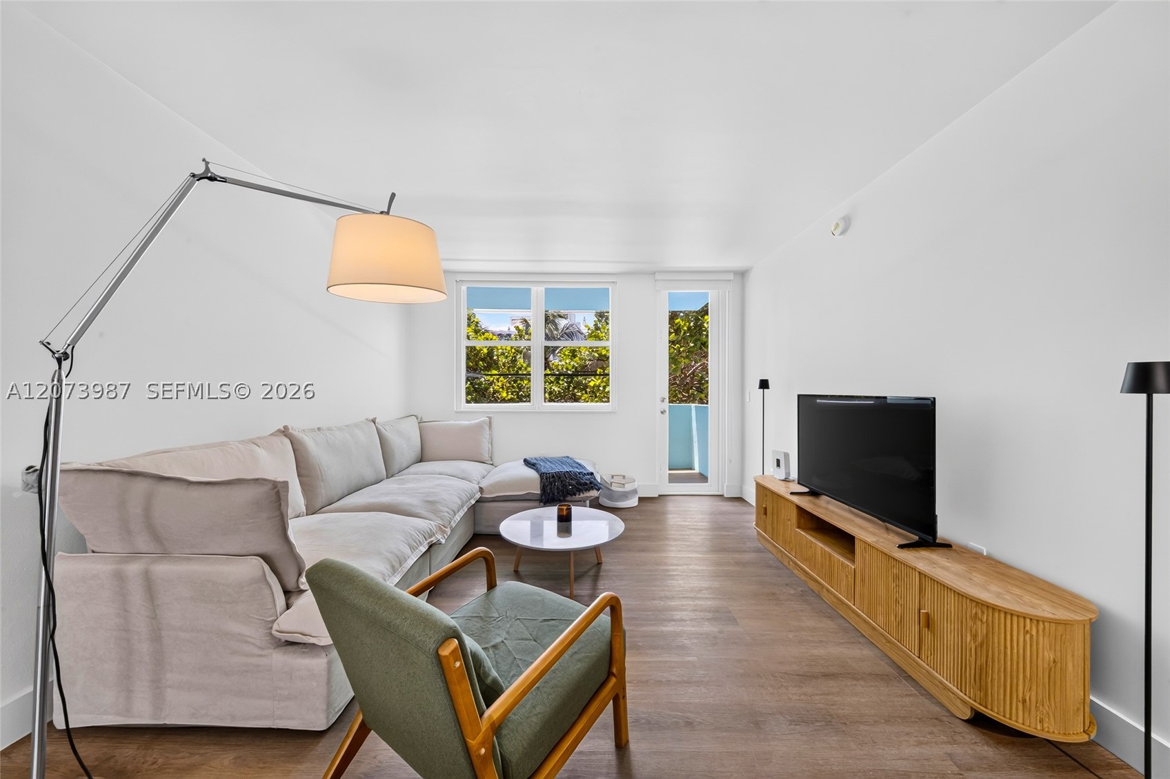 301 Ocean Dr #201 Miami Beach, FL 33139