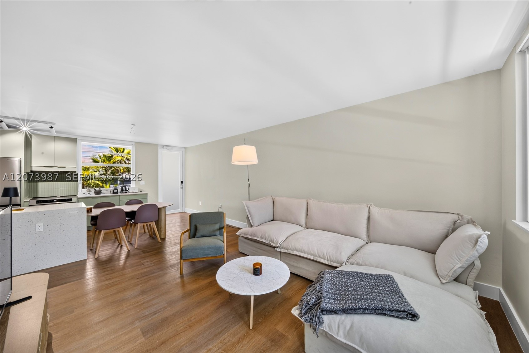 301 Ocean Dr #201 Miami Beach, FL 33139