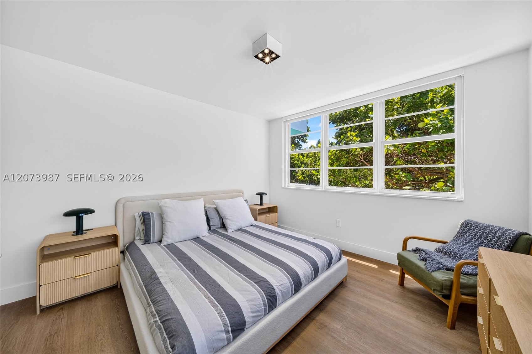 301 Ocean Dr #201 Miami Beach, FL 33139