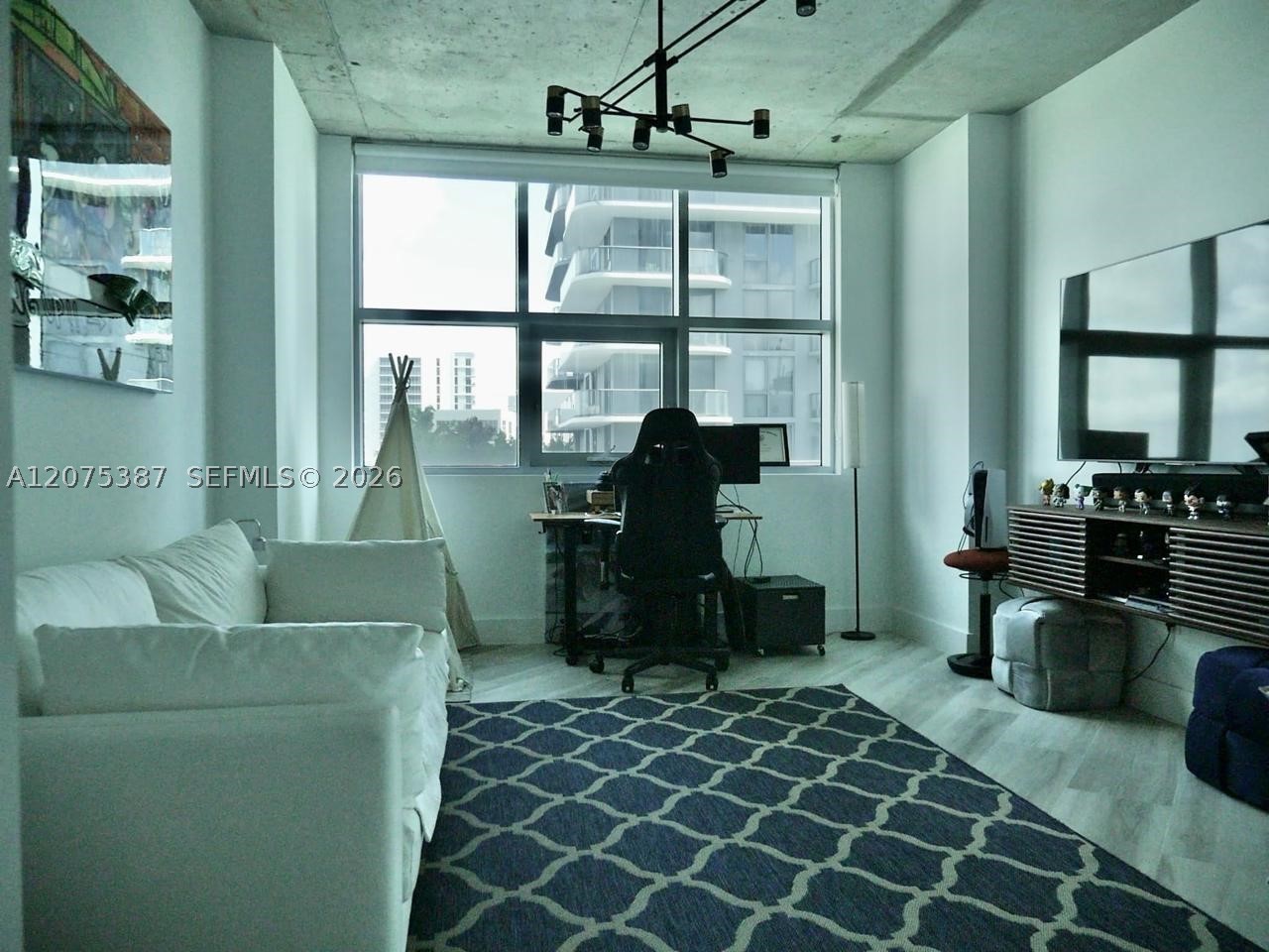 image 4 Midtown9