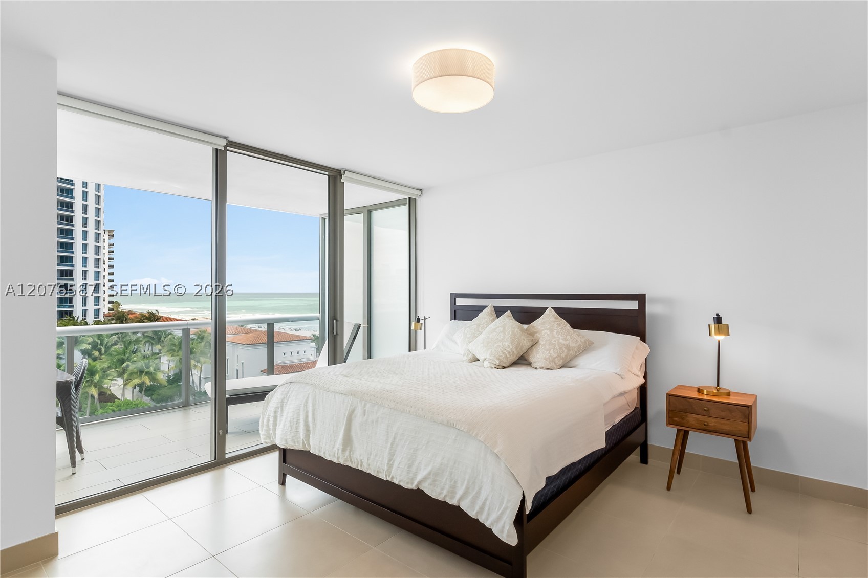 5875 Collins Ave #903 Miami Beach, FL 33140