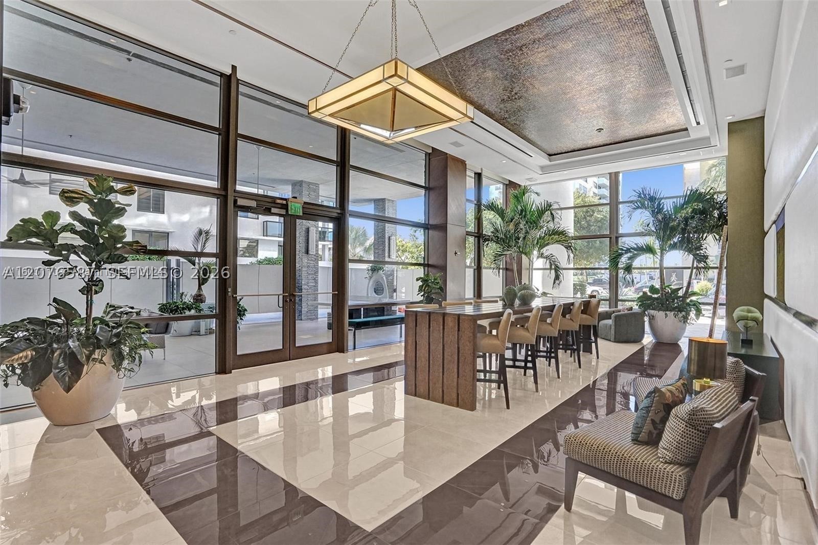 5875 Collins Ave #903 Miami Beach, FL 33140