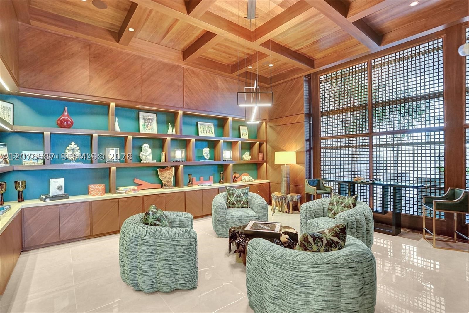 5875 Collins Ave #903 Miami Beach, FL 33140