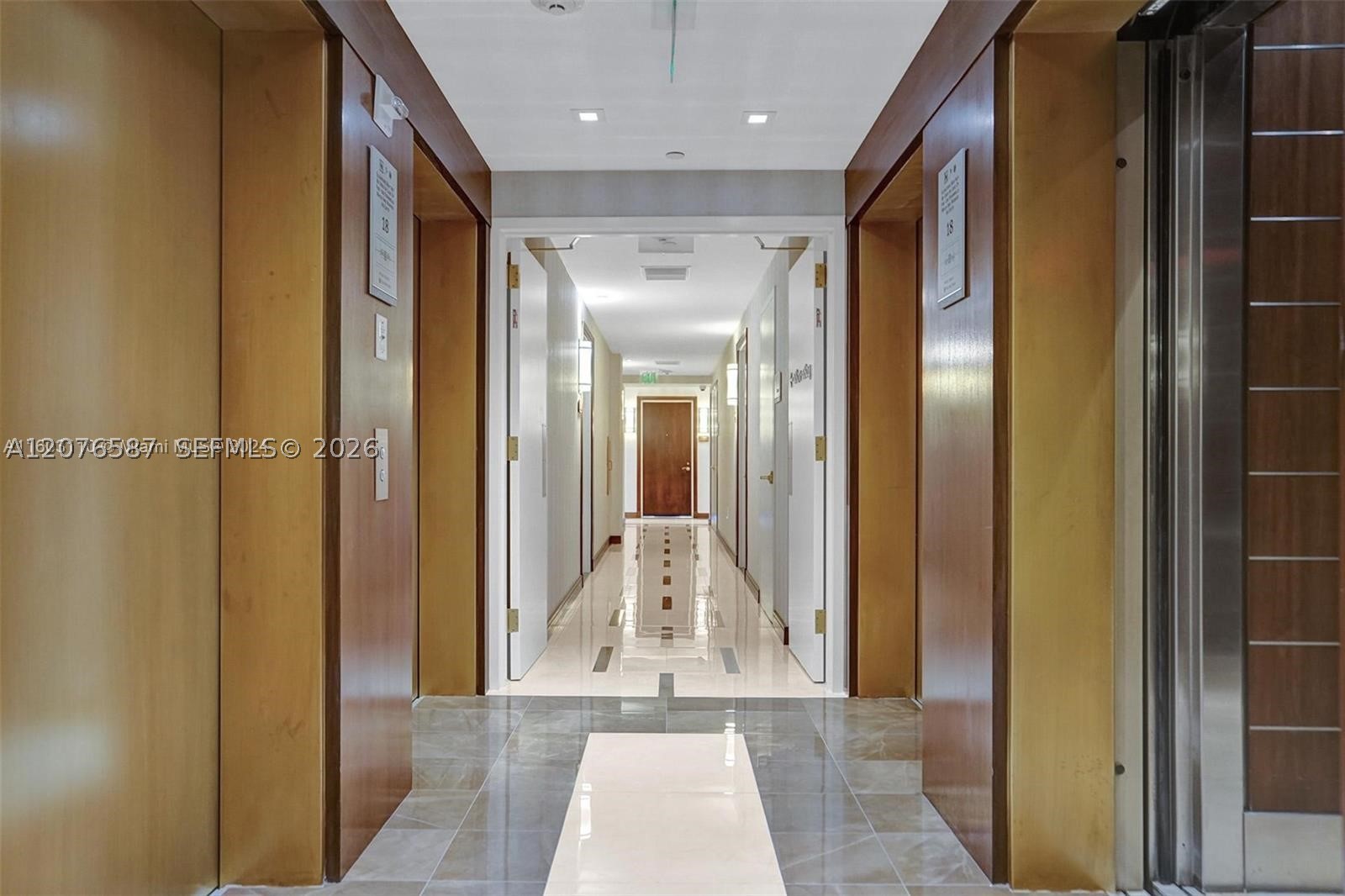 5875 Collins Ave #903 Miami Beach, FL 33140