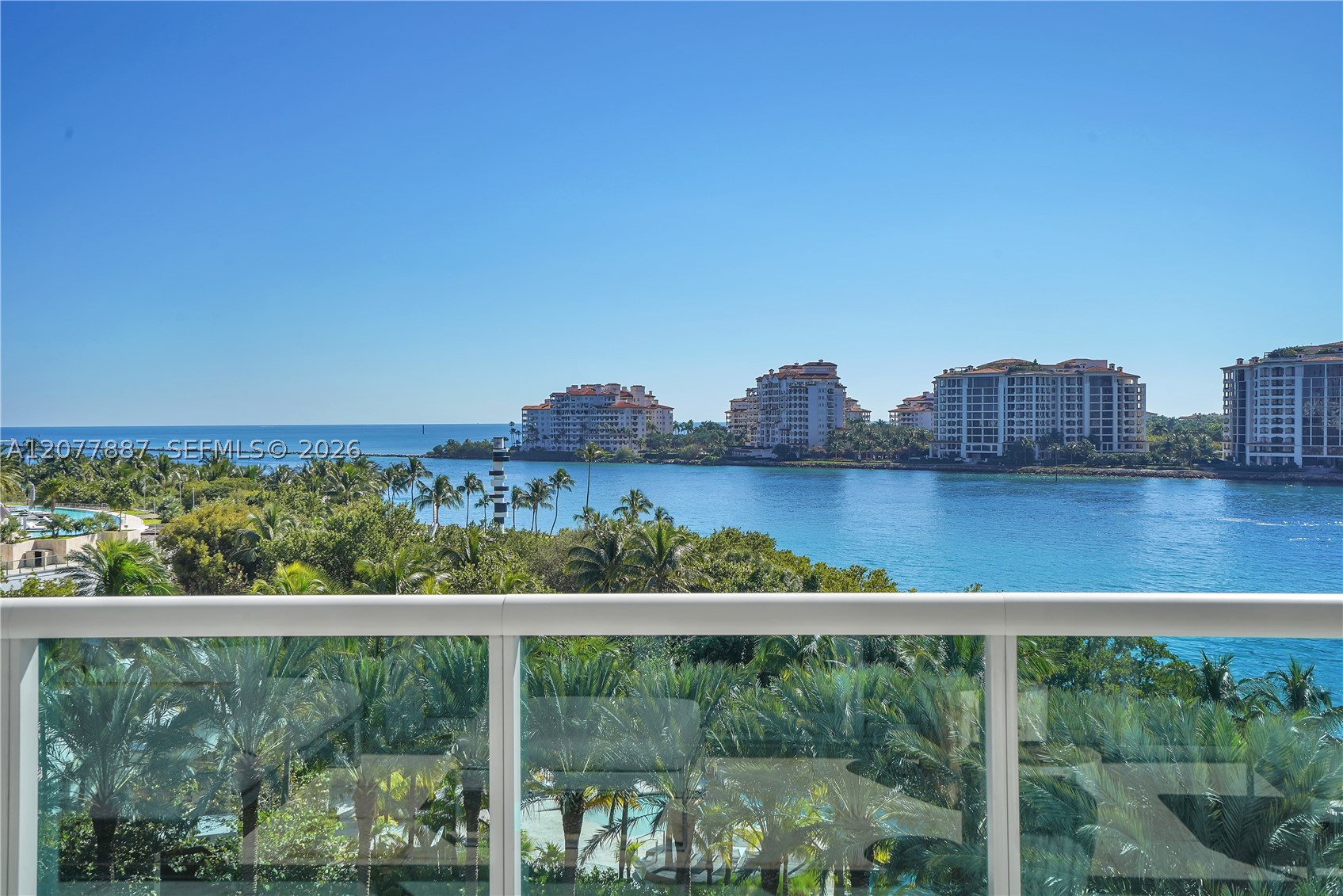 1000 S Pointe Dr #604 Miami Beach, FL 33139