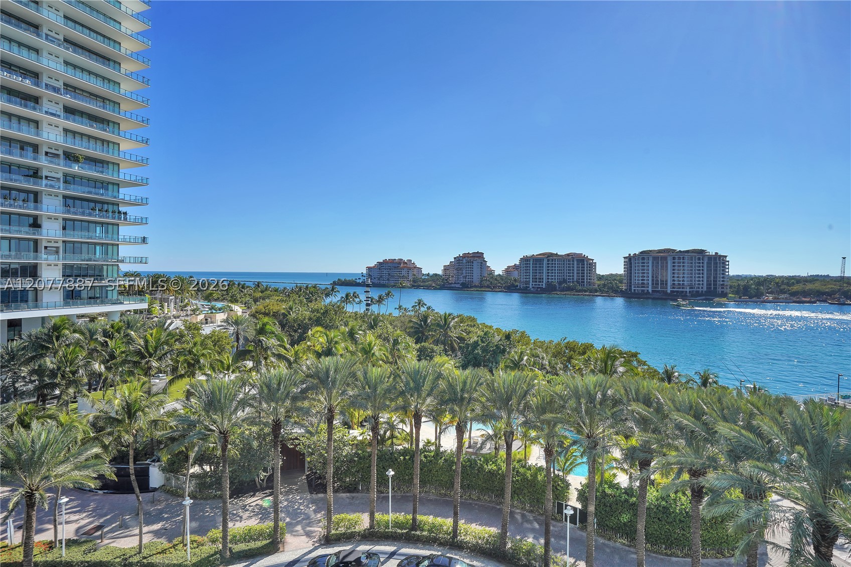 1000 S Pointe Dr #604 Miami Beach, FL 33139