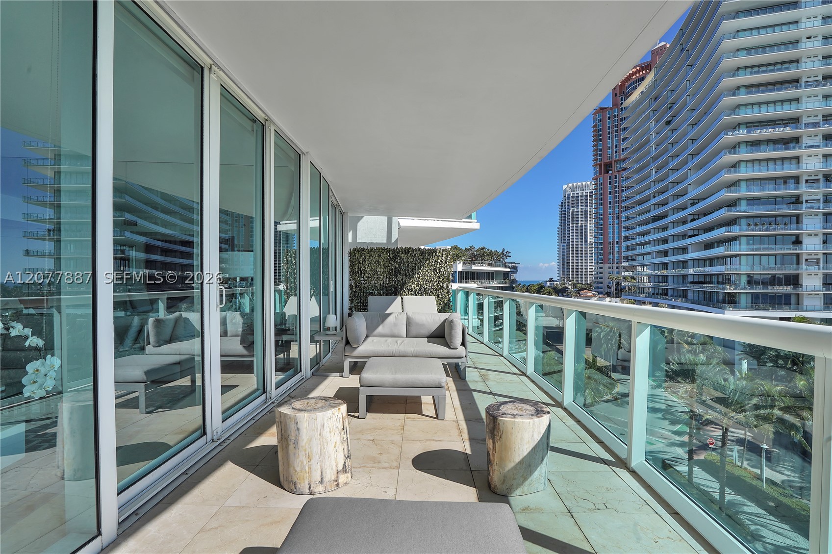 1000 S Pointe Dr #604 Miami Beach, FL 33139