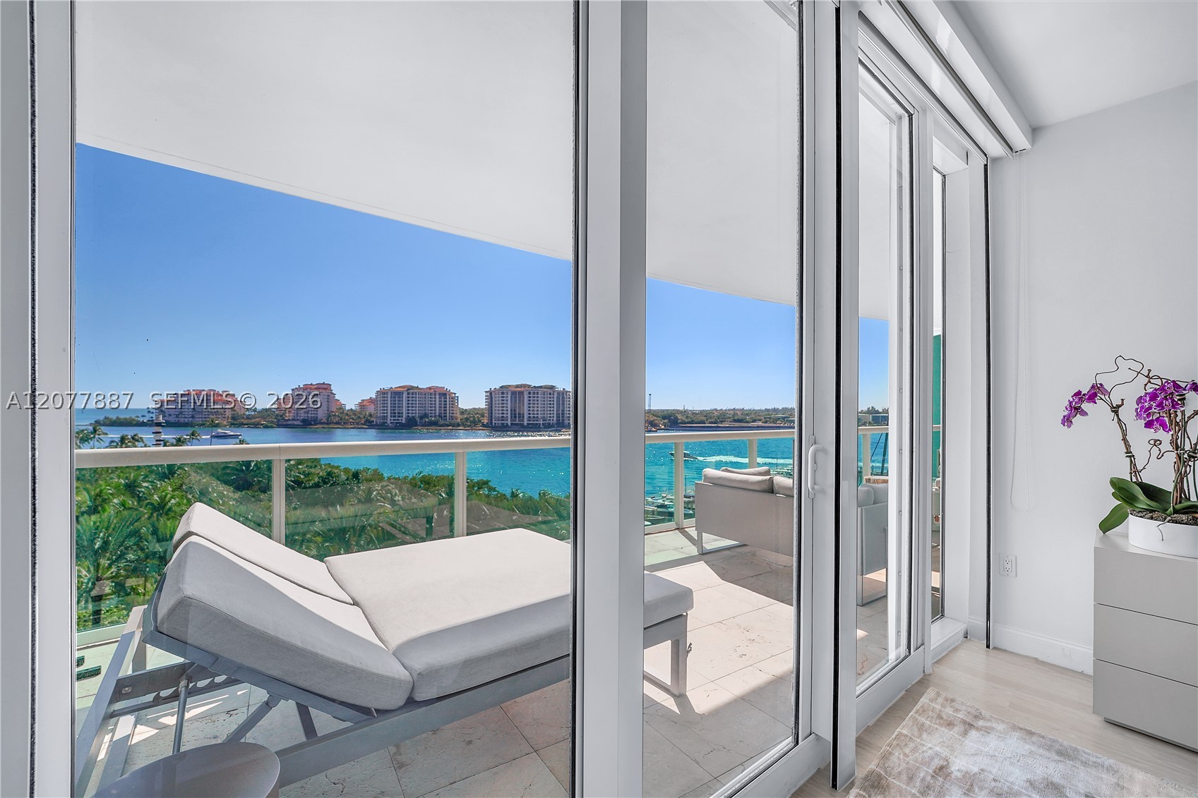 1000 S Pointe Dr #604 Miami Beach, FL 33139