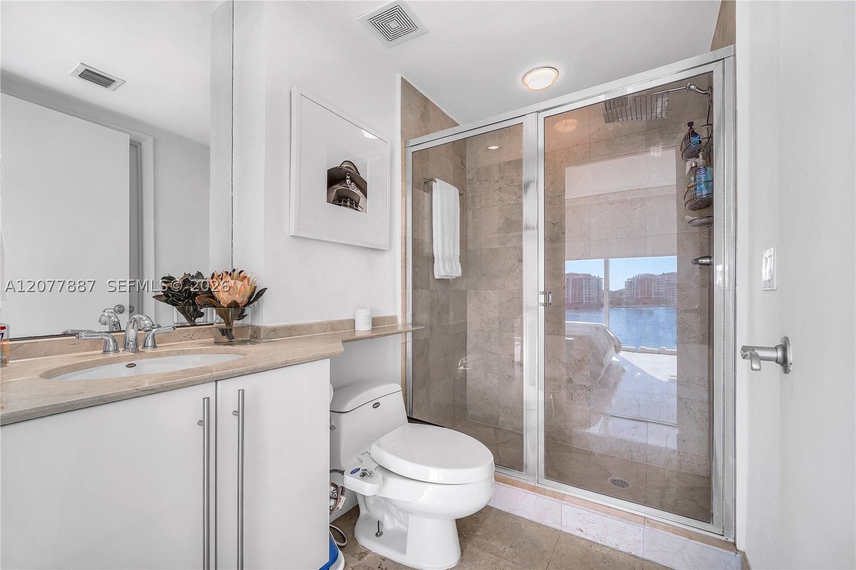 1000 S Pointe Dr #604 Miami Beach, FL 33139
