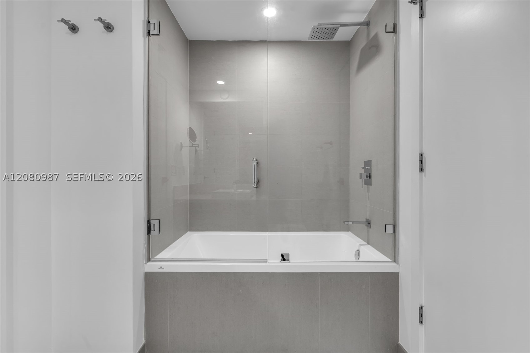 image The Bond on Brickell17