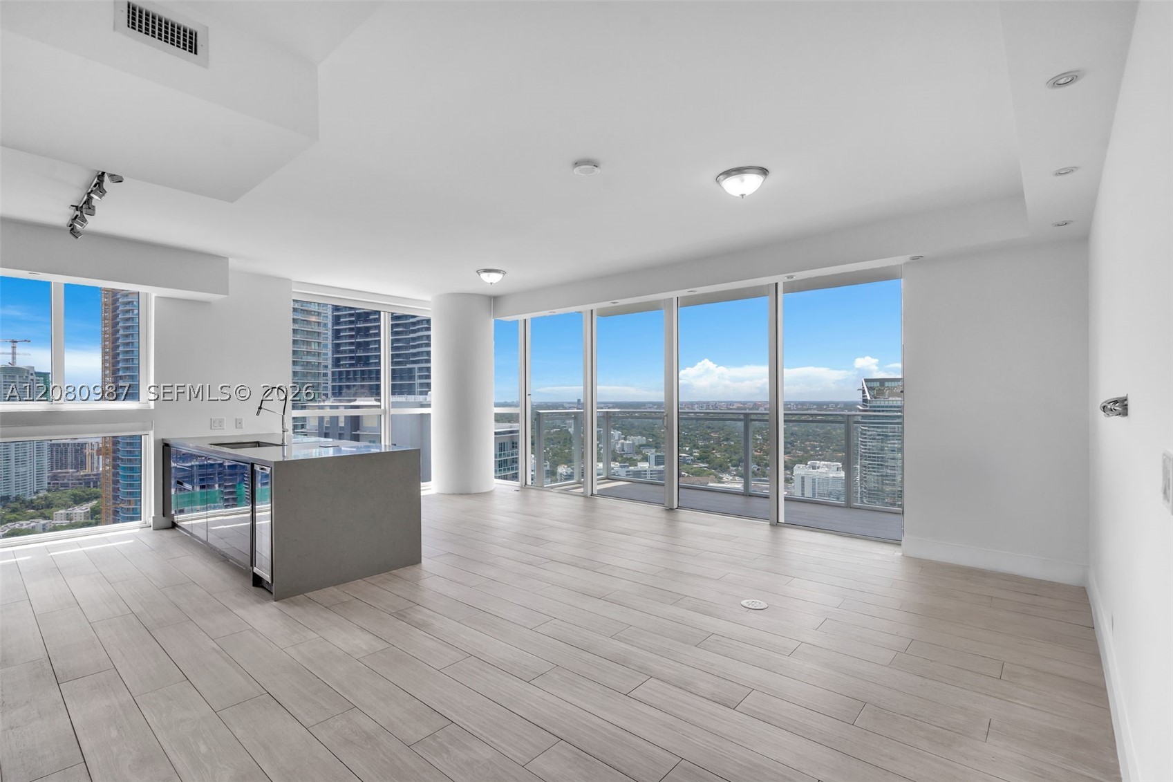 image The Bond on Brickell2