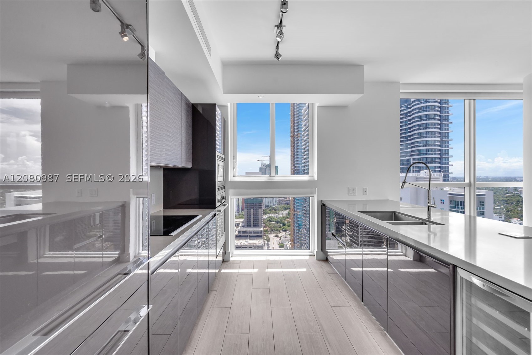 image The Bond on Brickell4
