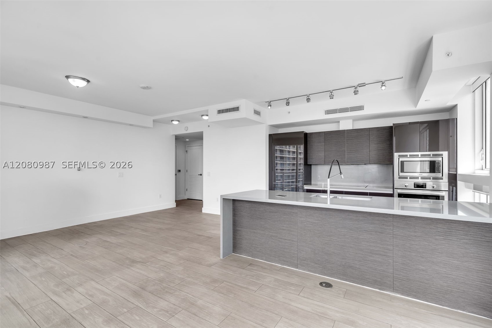 image The Bond on Brickell5