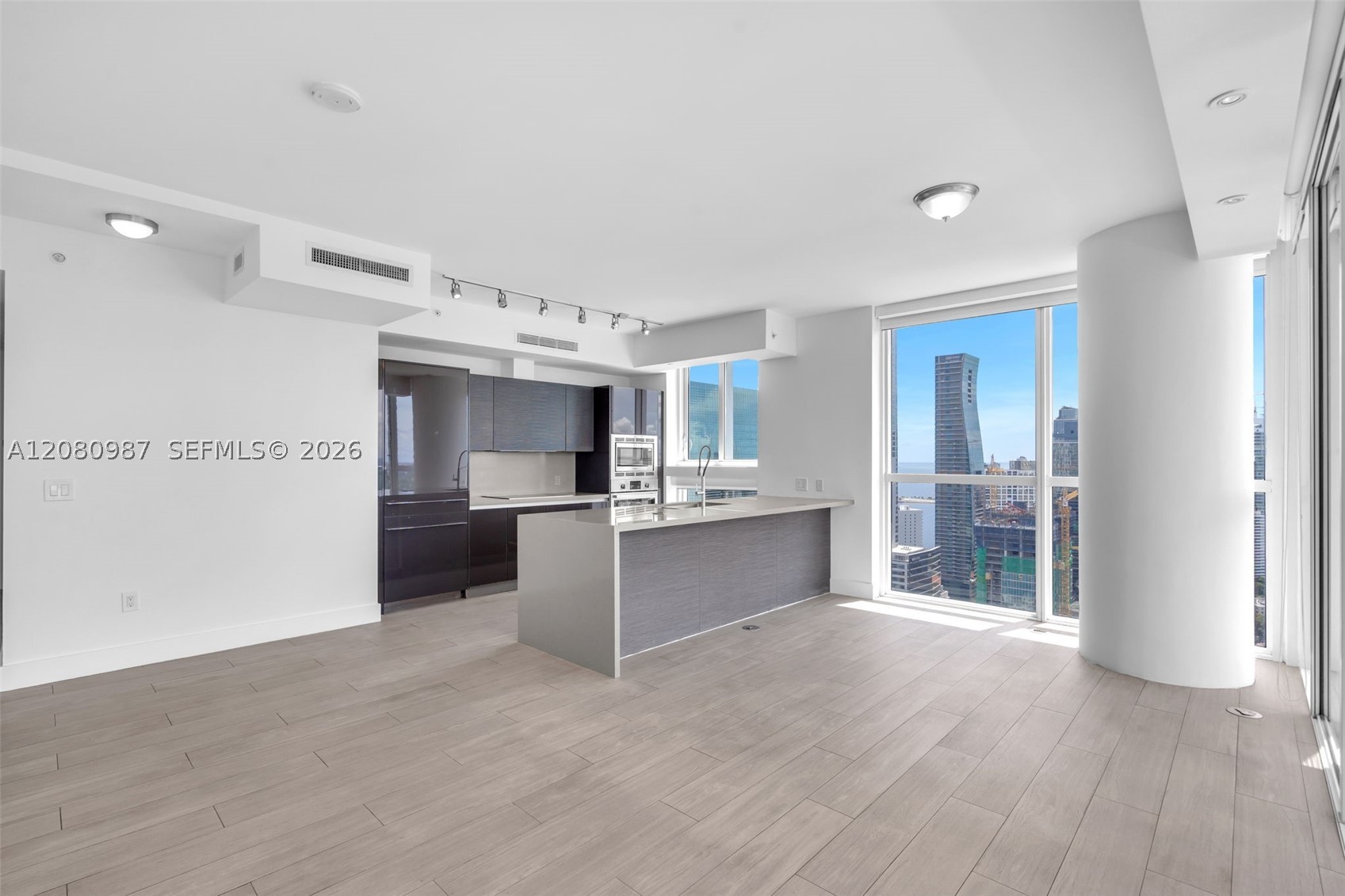 image The Bond on Brickell7
