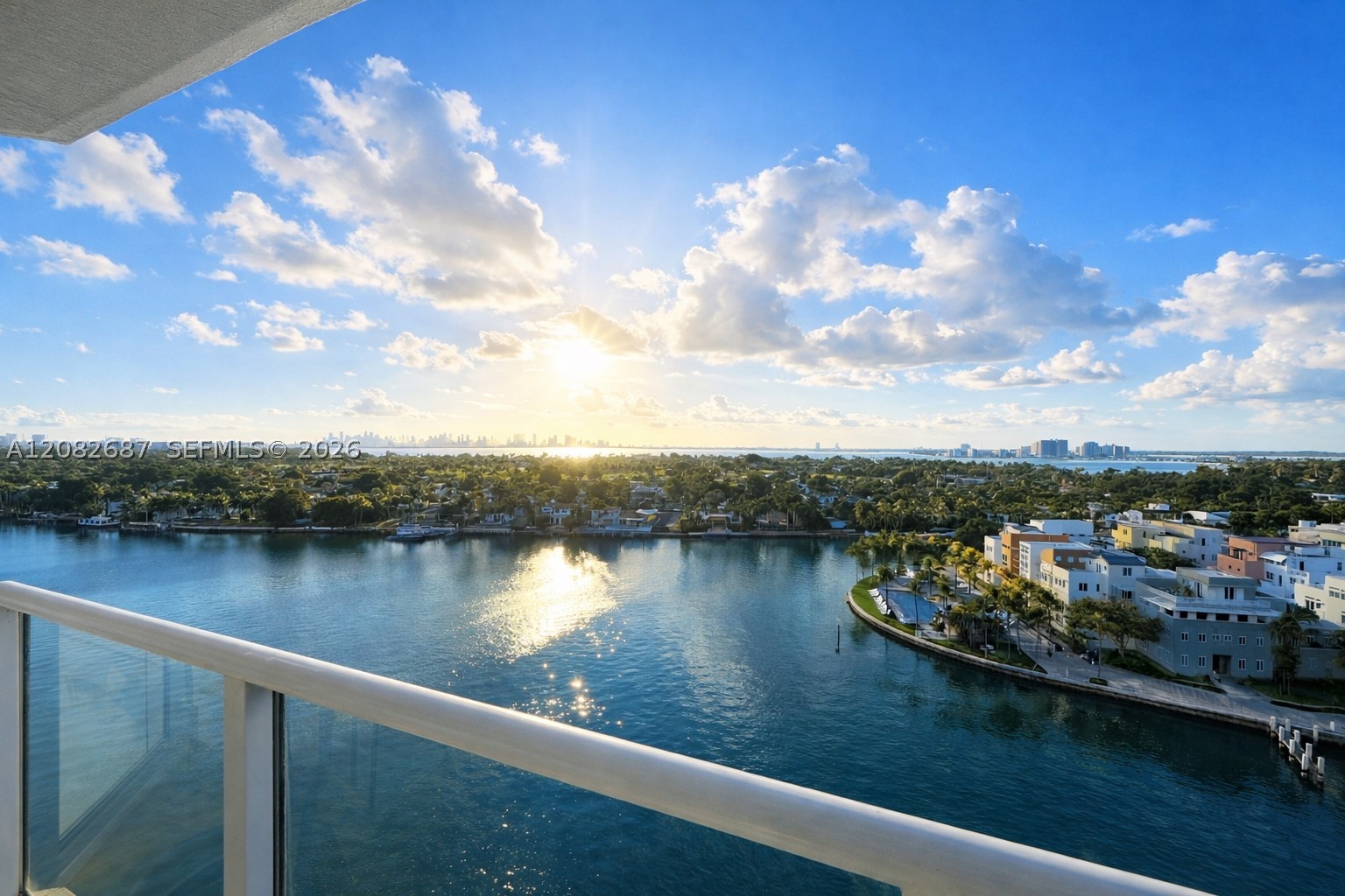 5900 Collins Ave #1405