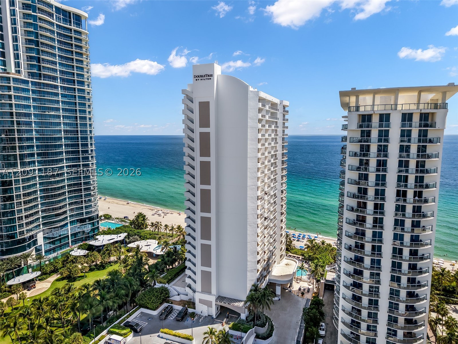 17375 Collins Ave #1404