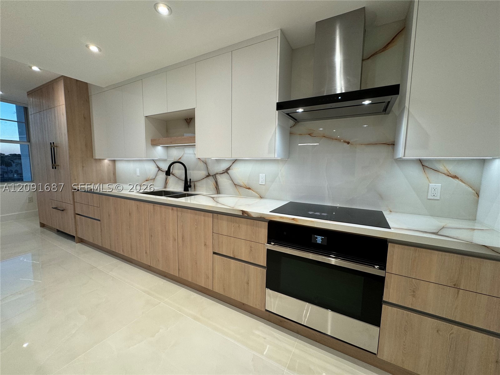 Undisclosed Address Miami Beach, FL 33140