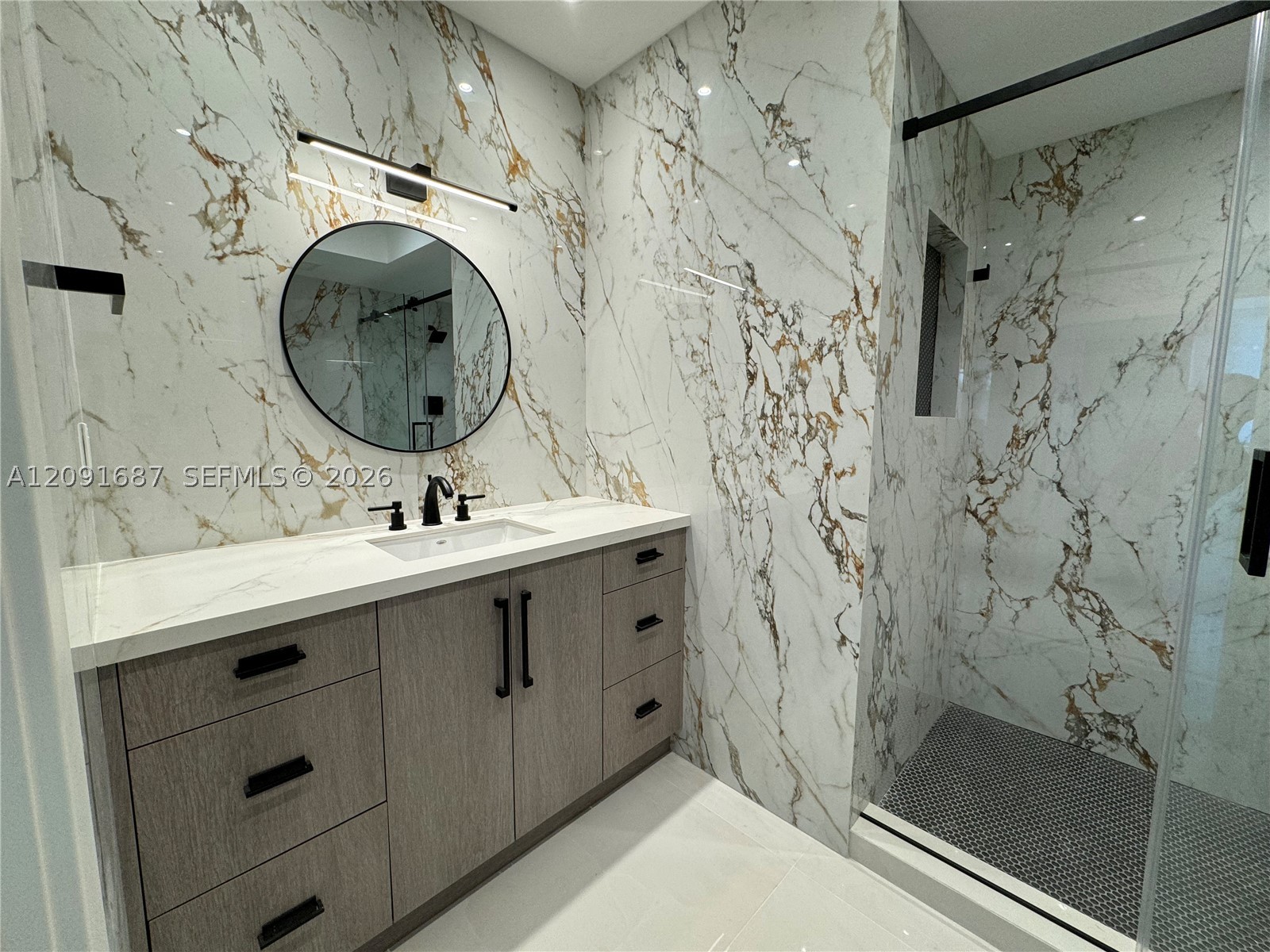 Undisclosed Address Miami Beach, FL 33140