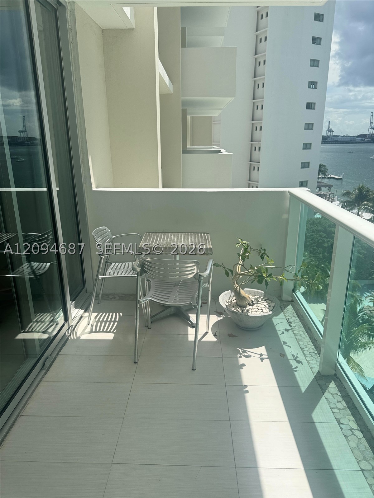 image Mirador 1200 (North Tower)27