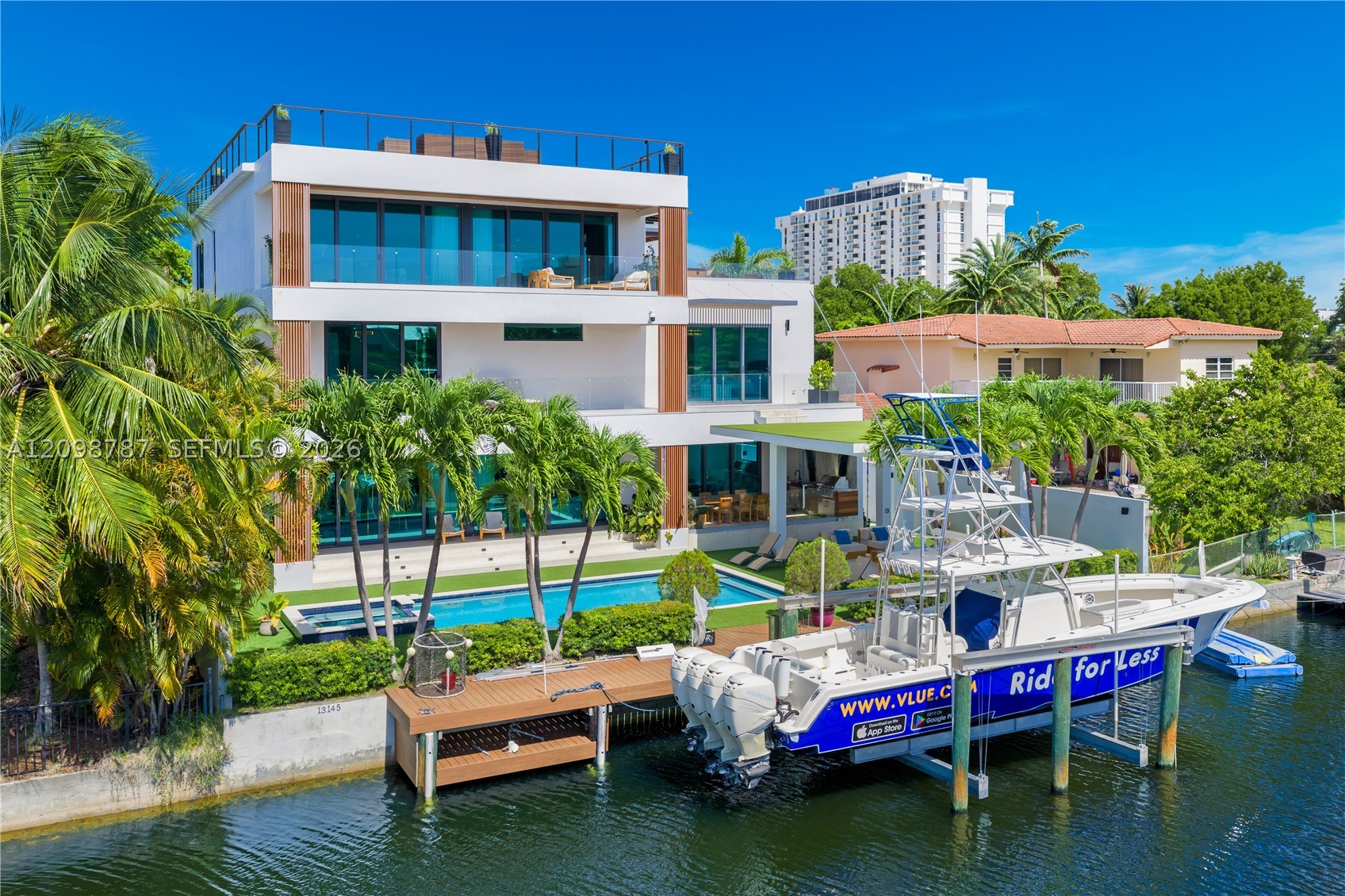 13145 Coronado Dr North Miami, FL 33181