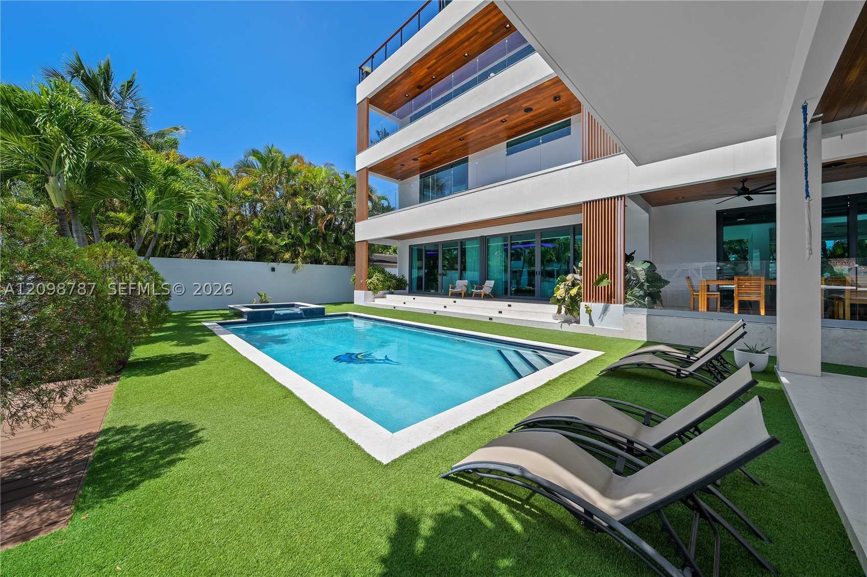 13145 Coronado Dr North Miami, FL 33181