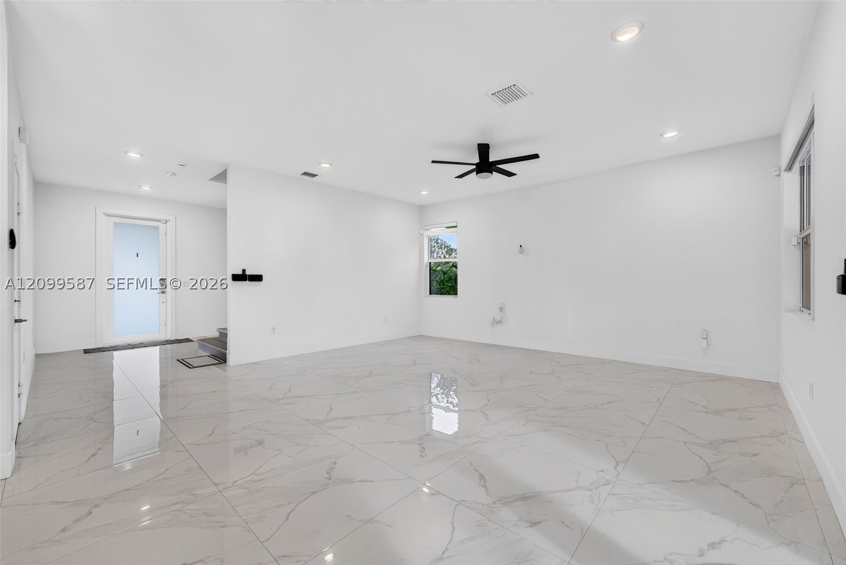 19815 SW 132nd Ct Miami, FL 33177