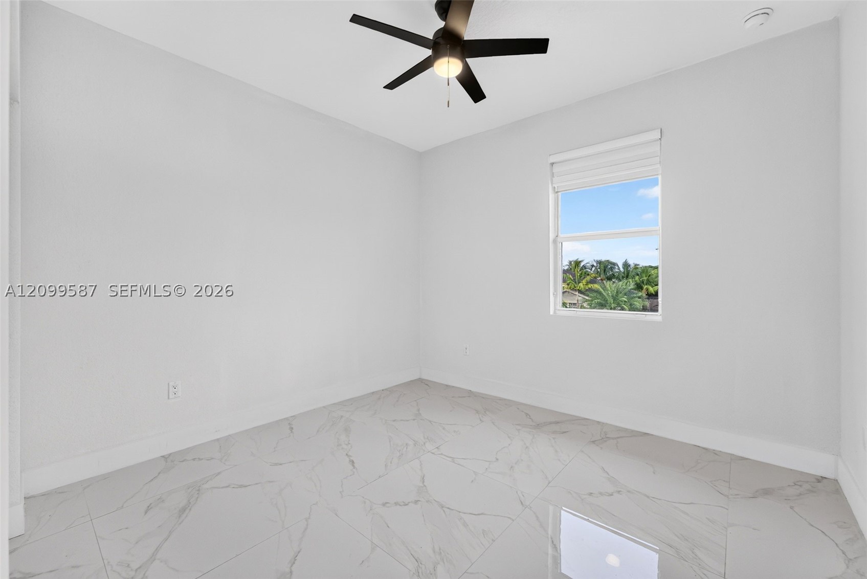 19815 SW 132nd Ct Miami, FL 33177