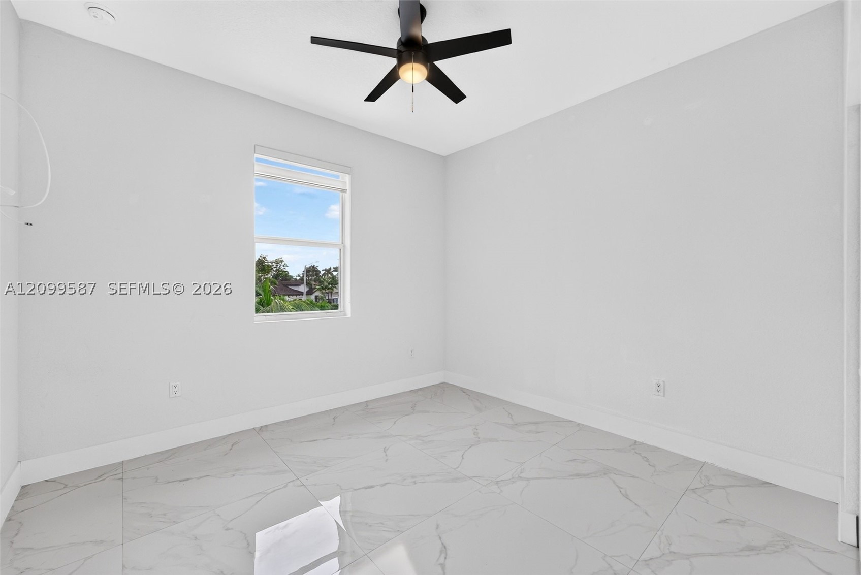 19815 SW 132nd Ct Miami, FL 33177