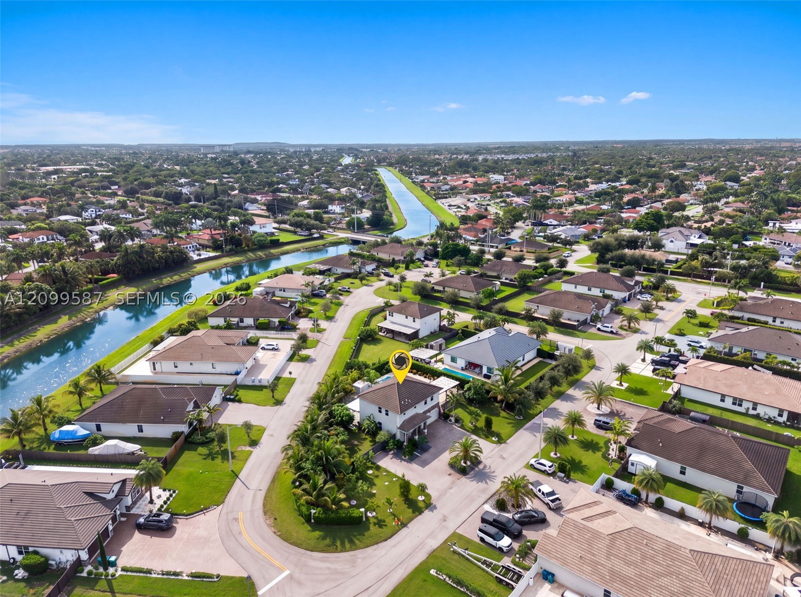 19815 SW 132nd Ct Miami, FL 33177