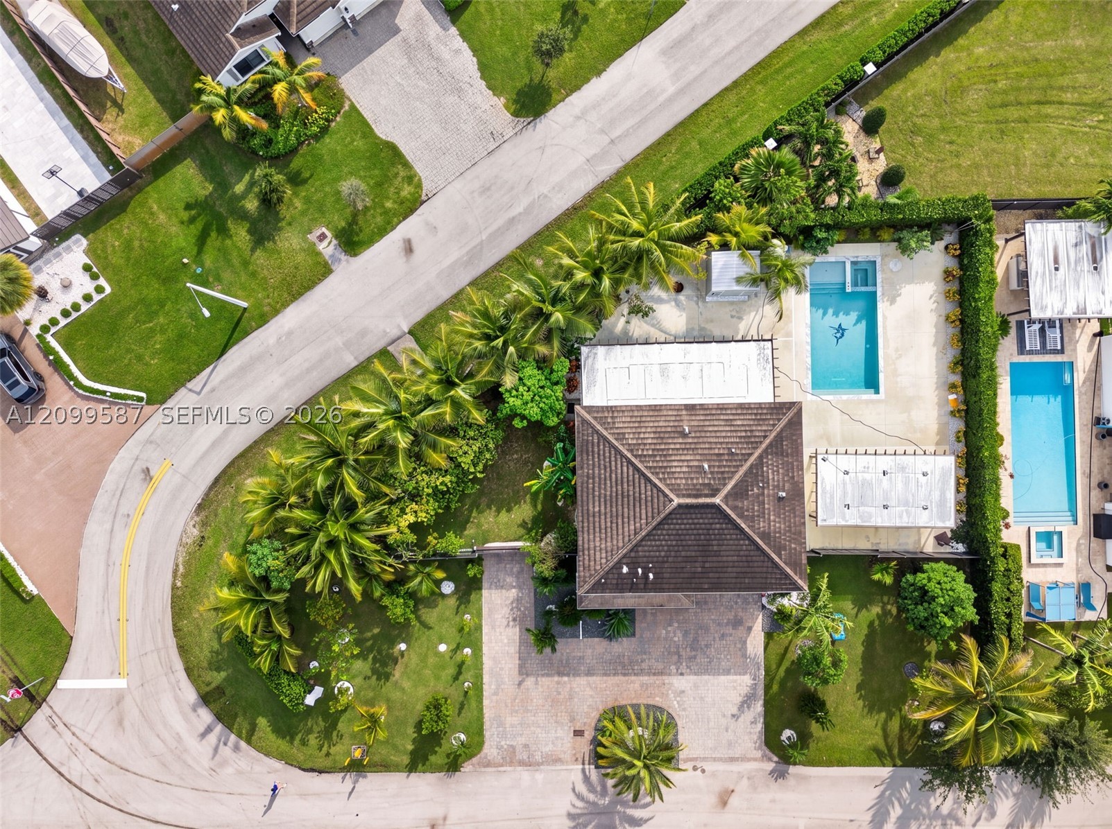 19815 SW 132nd Ct Miami, FL 33177