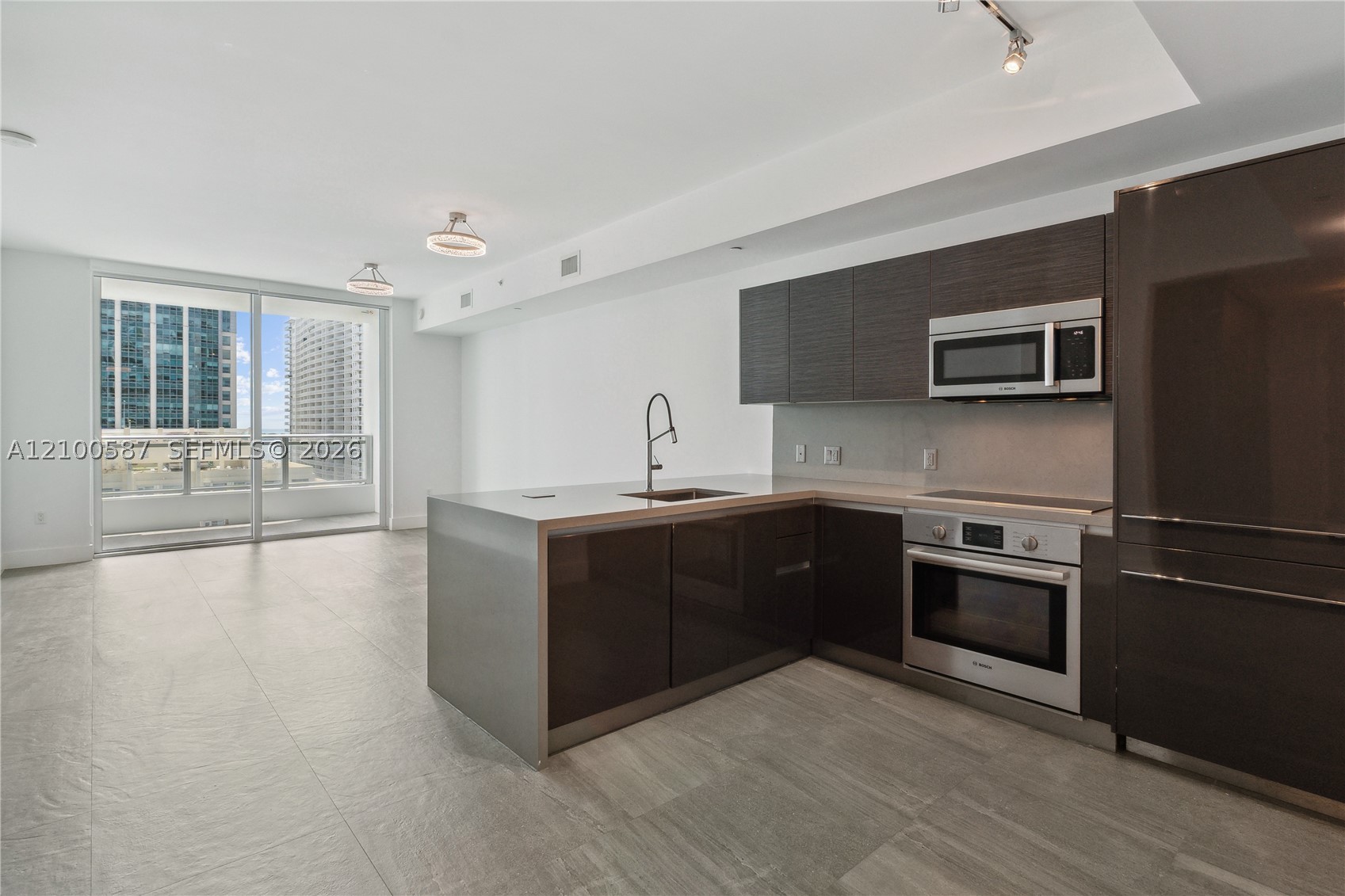 1080 Brickell Ave #2406