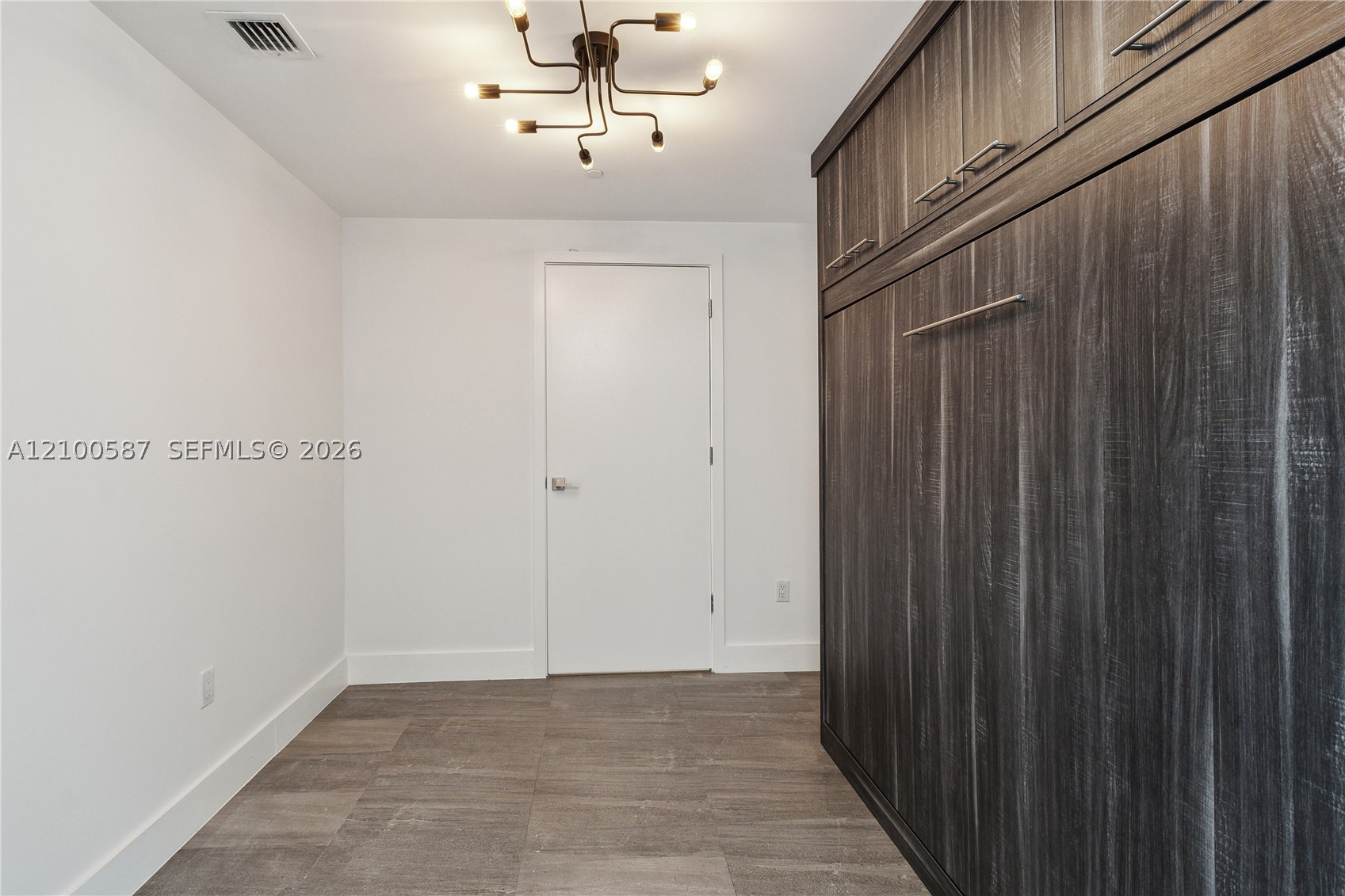 image The Bond on Brickell10
