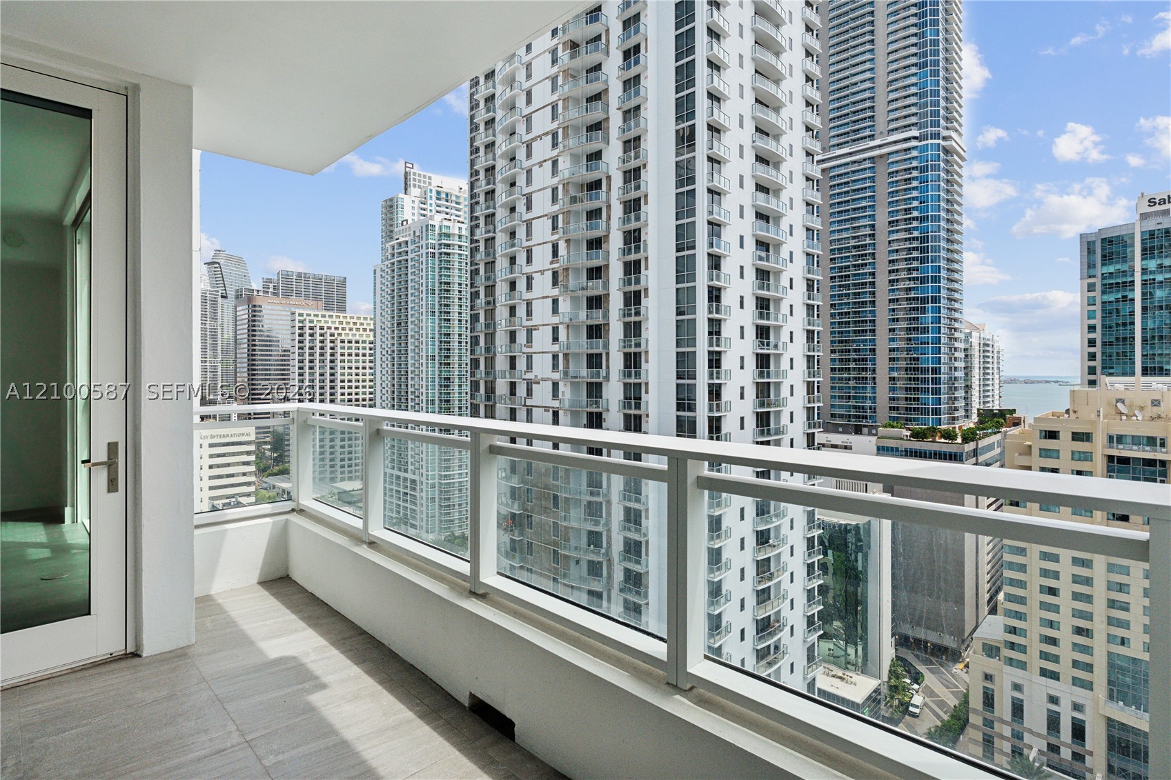 image The Bond on Brickell14