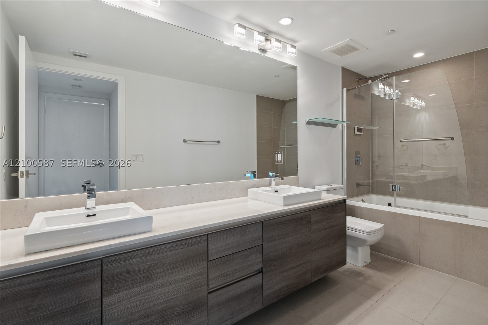 image The Bond on Brickell7
