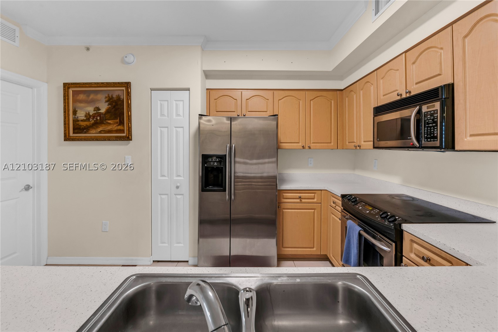 6841 SW 44th St #111 Miami, FL 33155