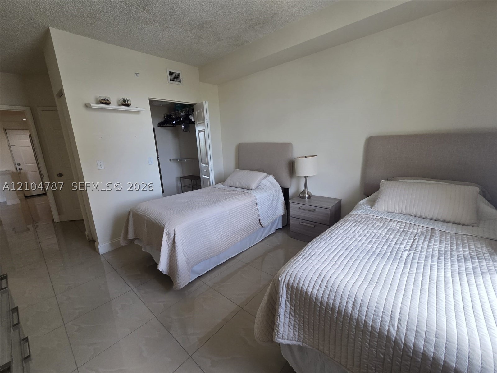 image Porto Bellagio Condo9