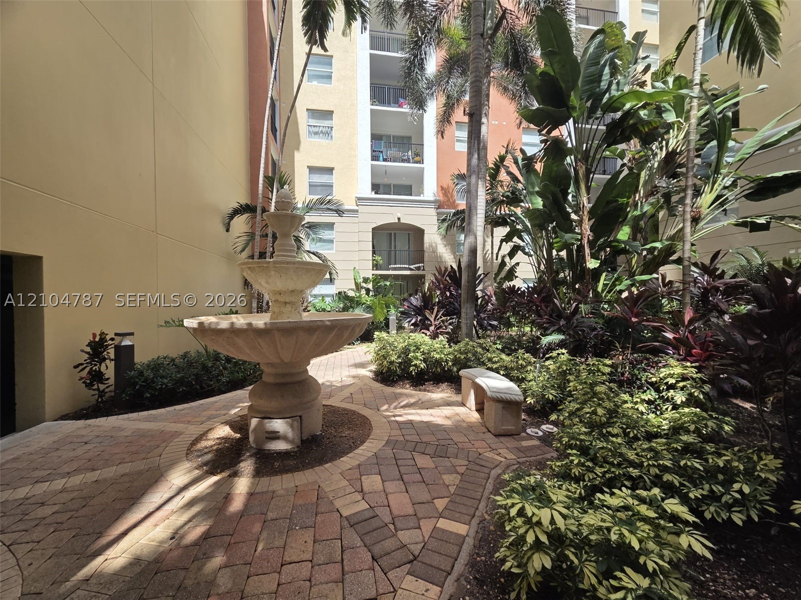 image Porto Bellagio Condo17