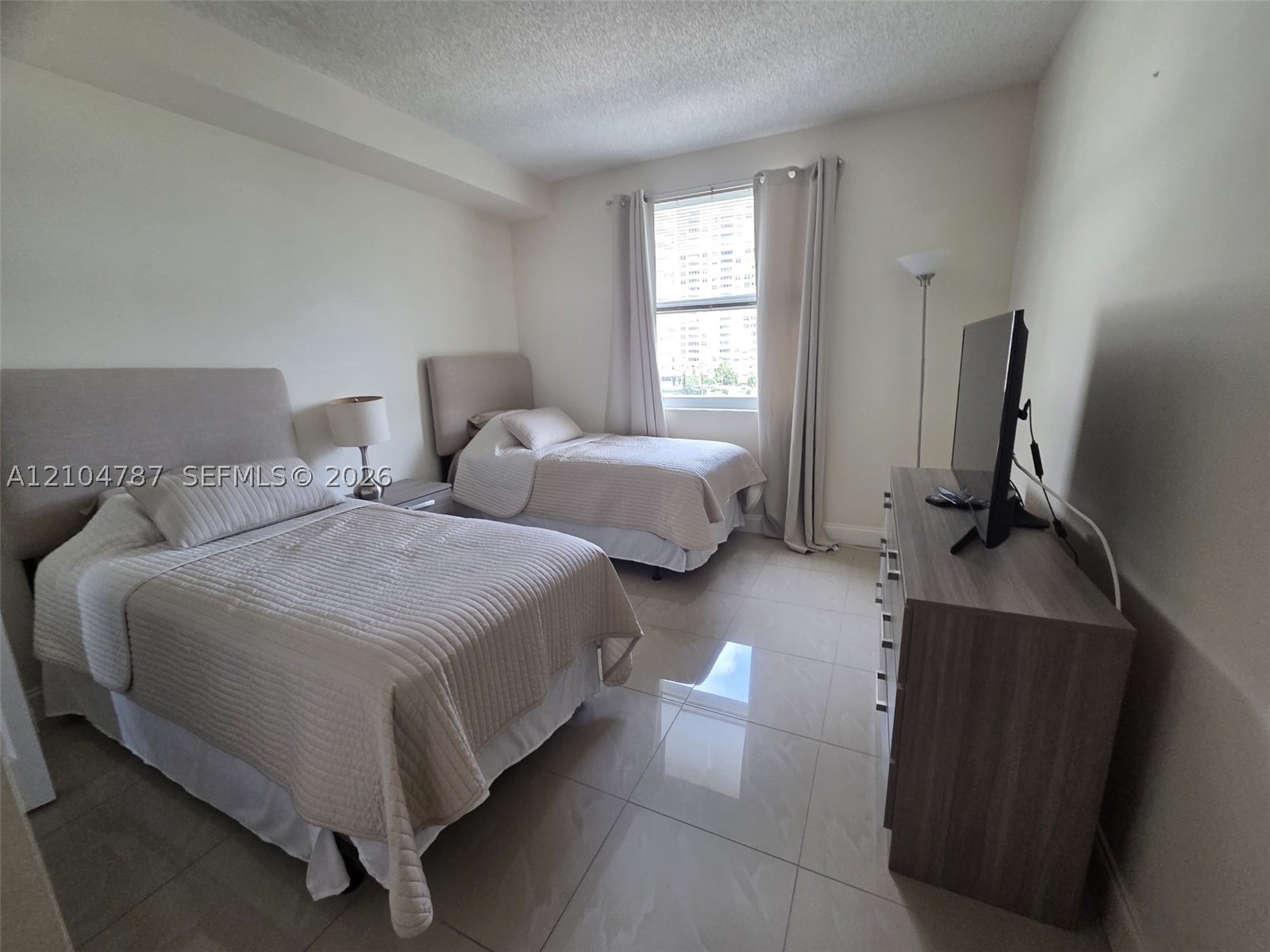 image Porto Bellagio Condo8