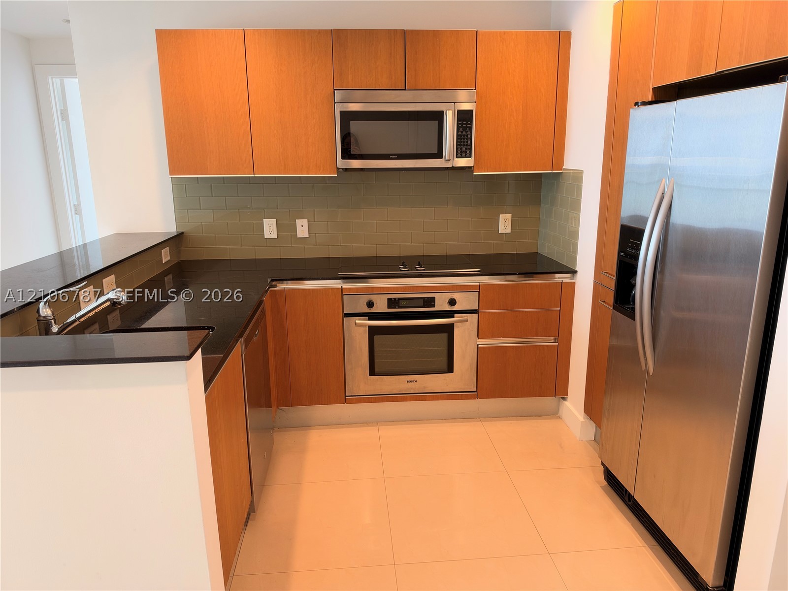 1060 Brickell Ave #2507