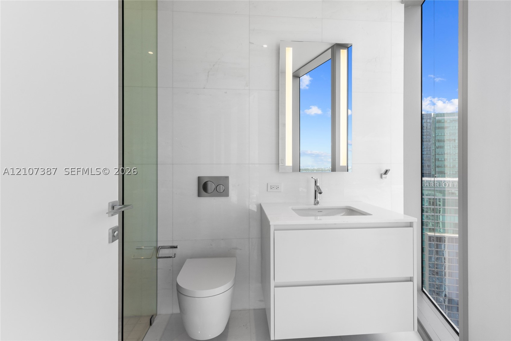 300 Biscayne Blvd Way #4901E Miami, FL 33131