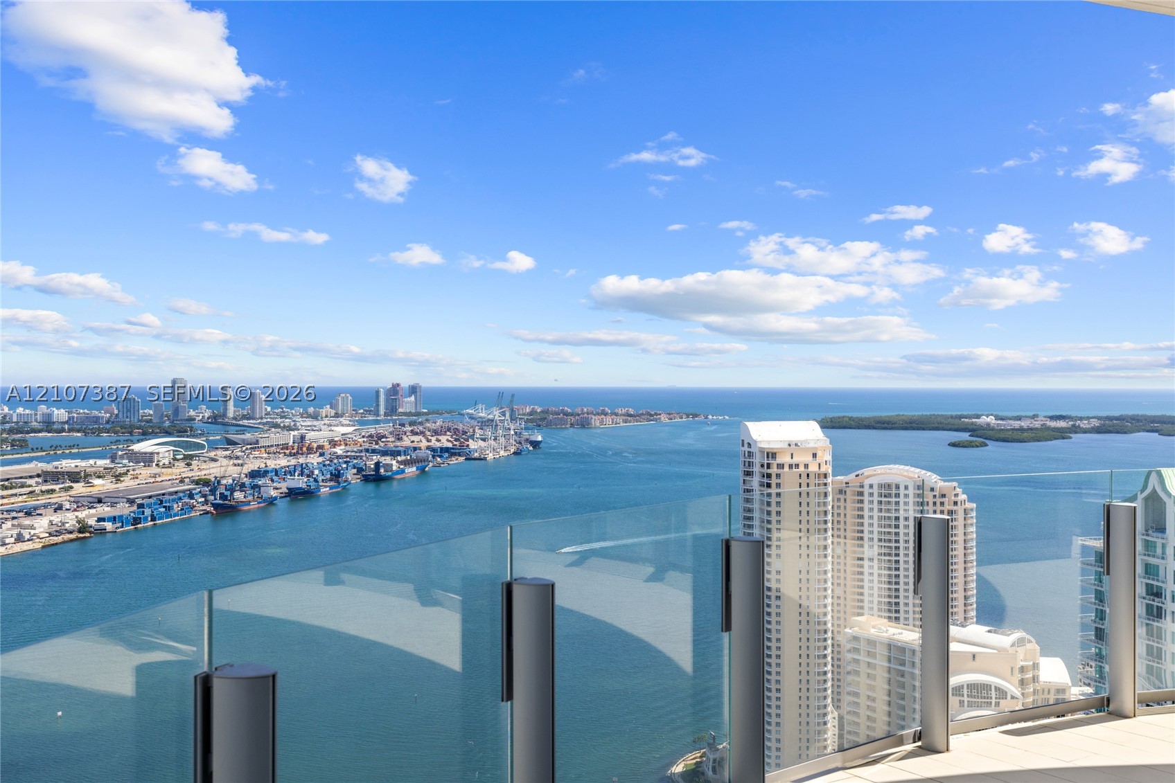 300 Biscayne Blvd Way #4901E Miami, FL 33131