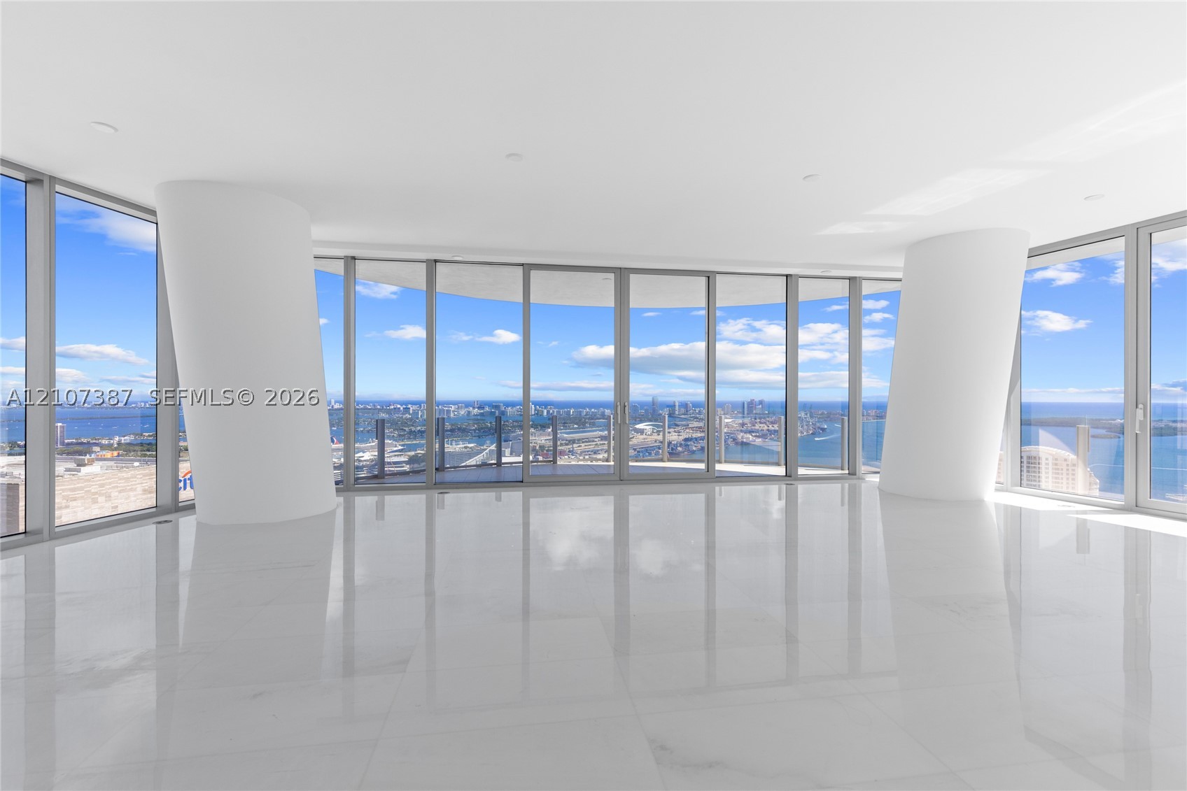 300 Biscayne Blvd Way #4901E Miami, FL 33131