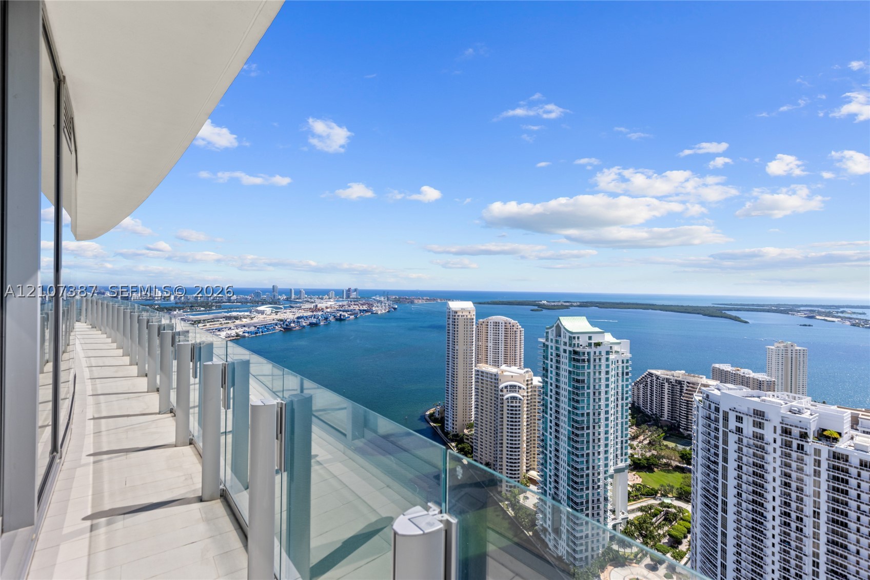 300 Biscayne Blvd Way #4901E Miami, FL 33131