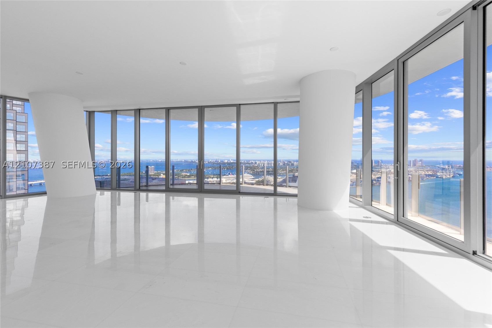 300 Biscayne Blvd Way #4901E Miami, FL 33131