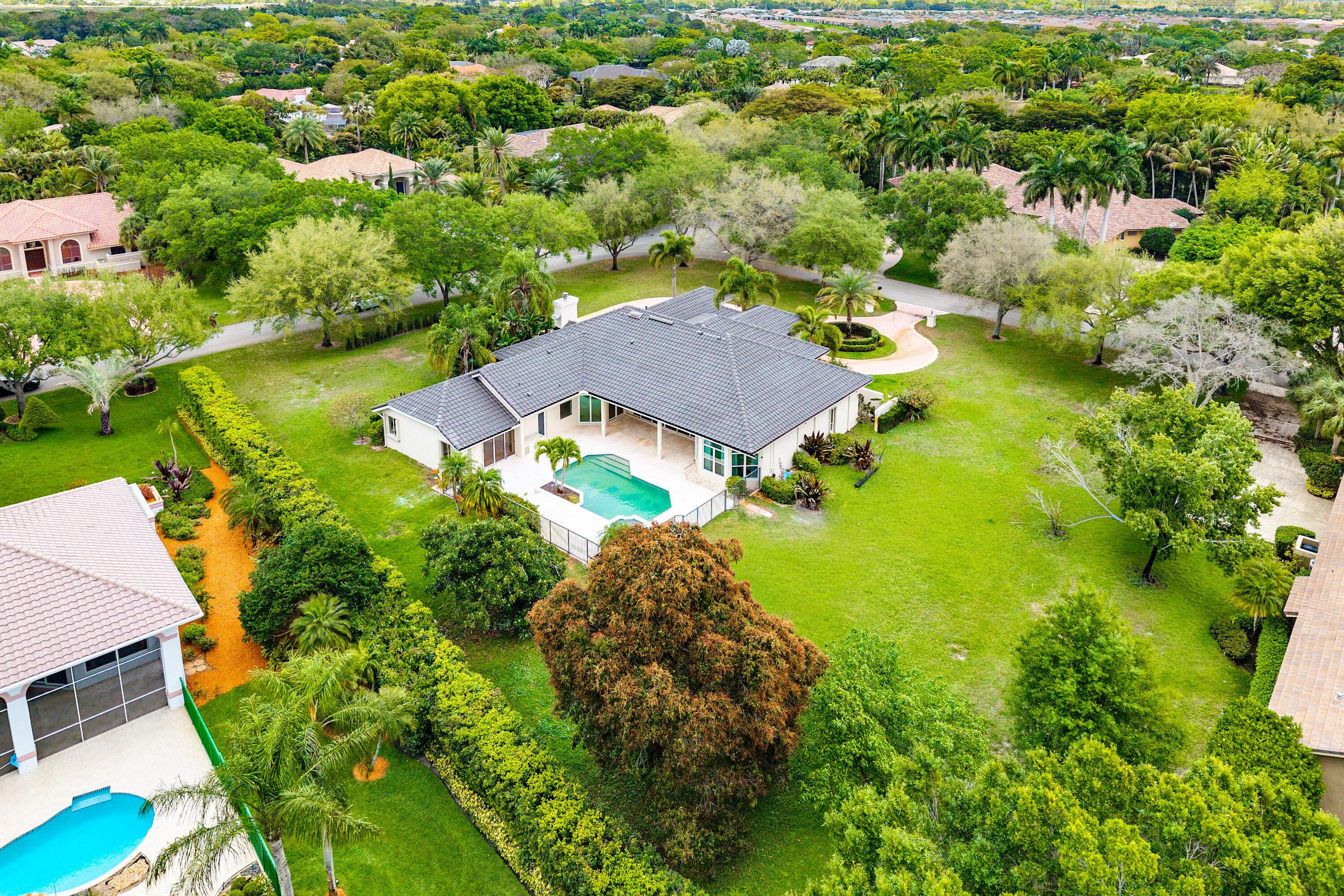 7730 Newport Parkland, FL 33067