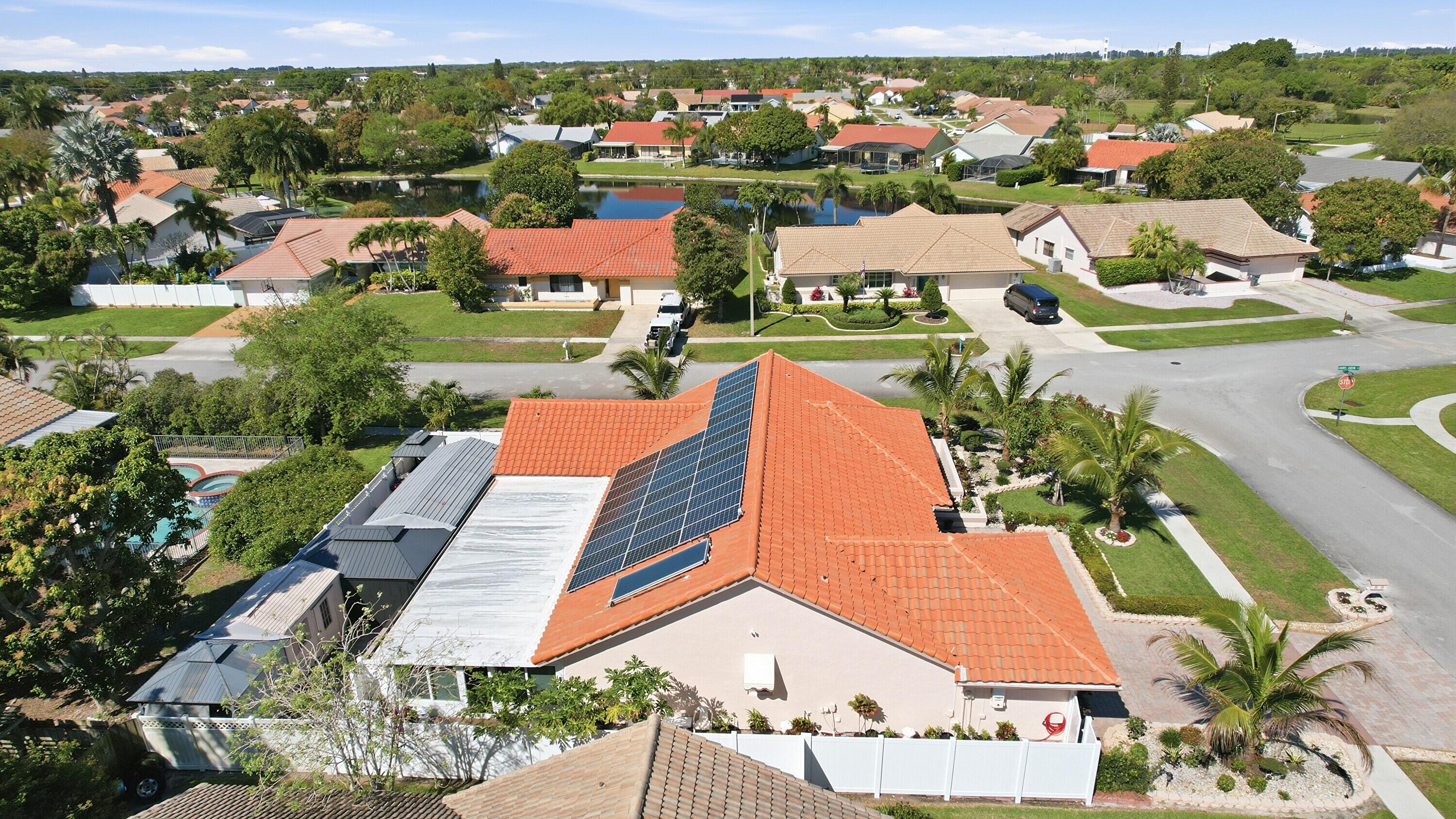 5884 Laurel Grn Boynton Beach, FL 33437